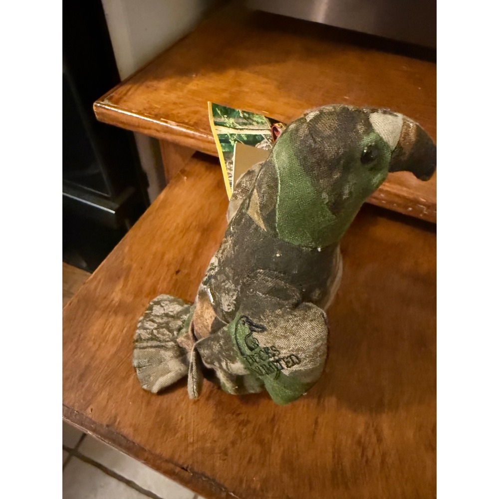 Ducks Unlimited Realtree Hardwoods Green HD Camo Plush Duck Bird - Picture 3 of 3